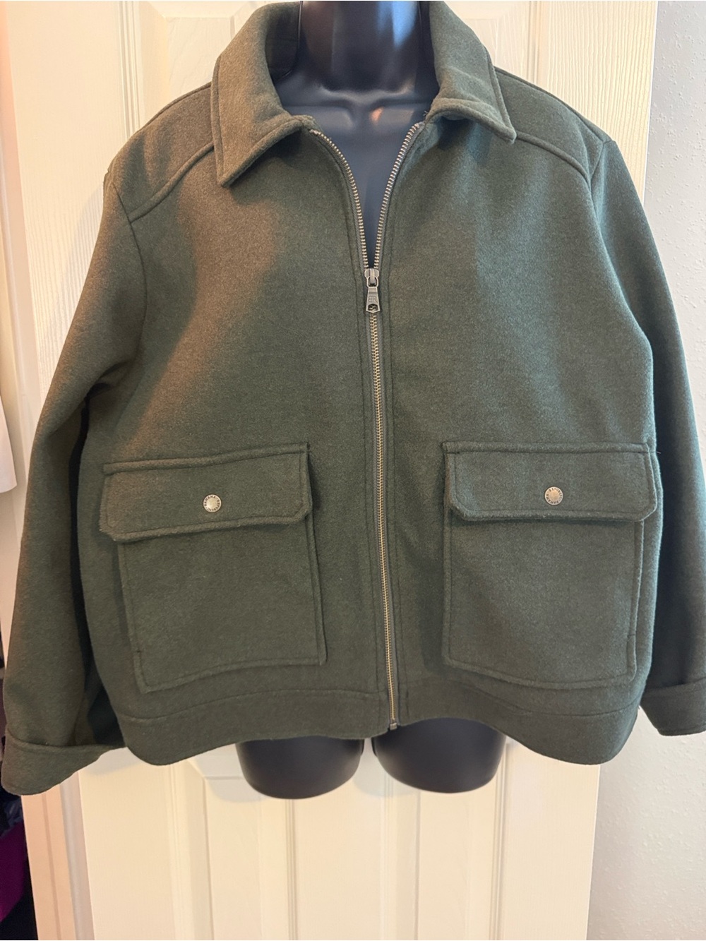 Banana Republic Women’s Olive Bomber Type Jacket—XL